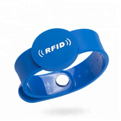 13.56MHz RFID Silicone Wristband Customized NFC PVC Wristband